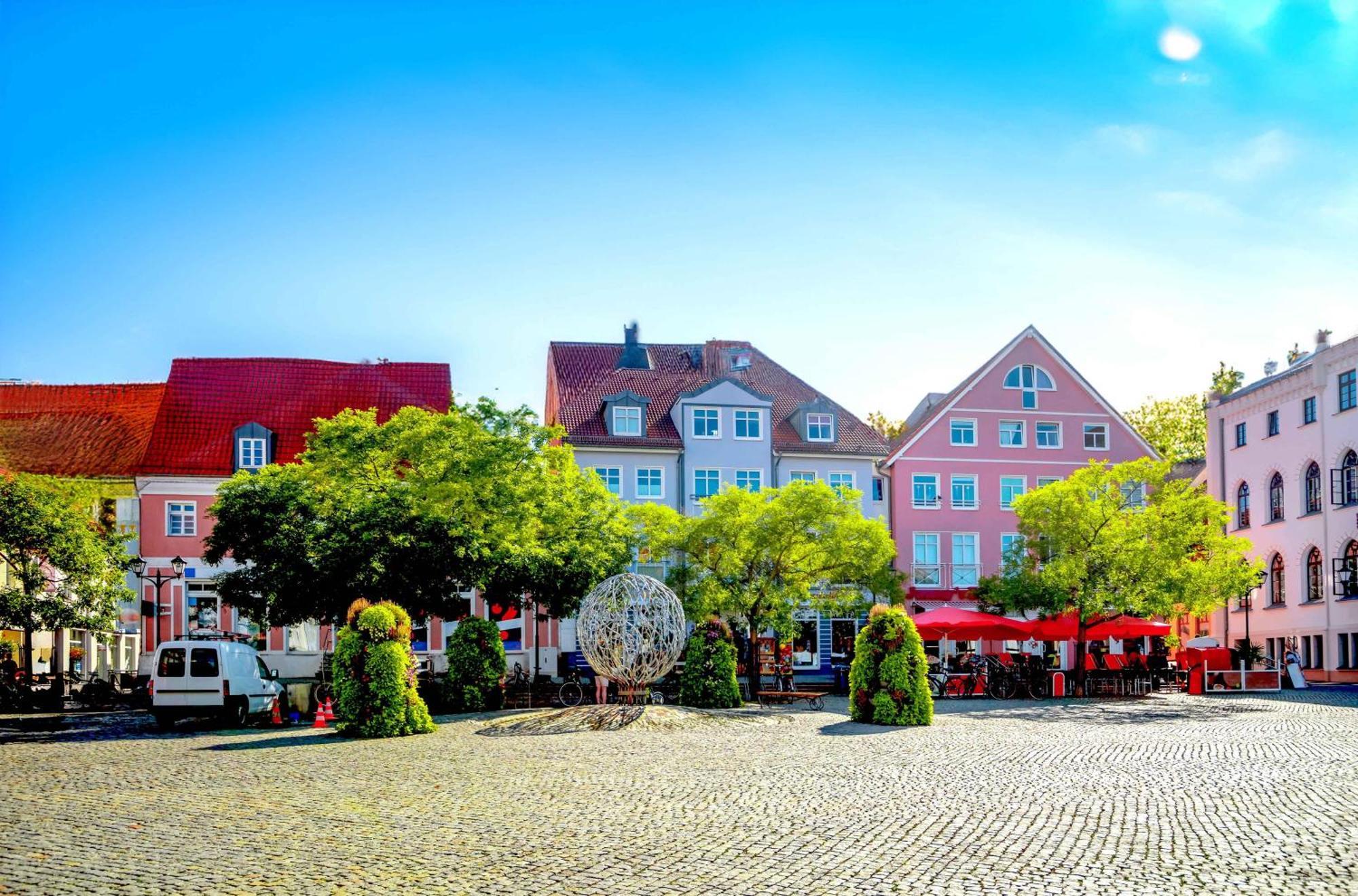 Mueritzwind In Der Warener Altstadt Waren  Bagian luar foto